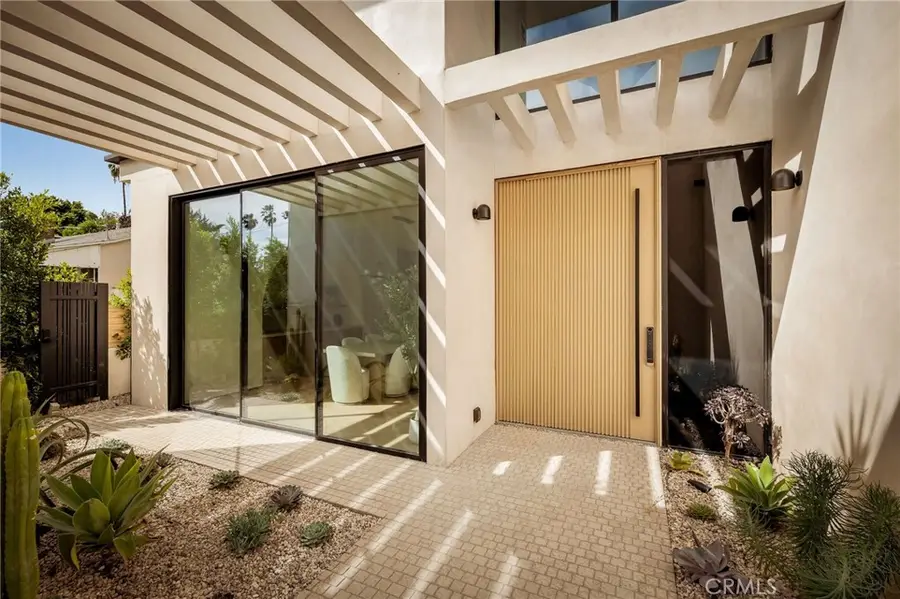 15447 Huston, Sherman Oaks, CA 91403 - #3