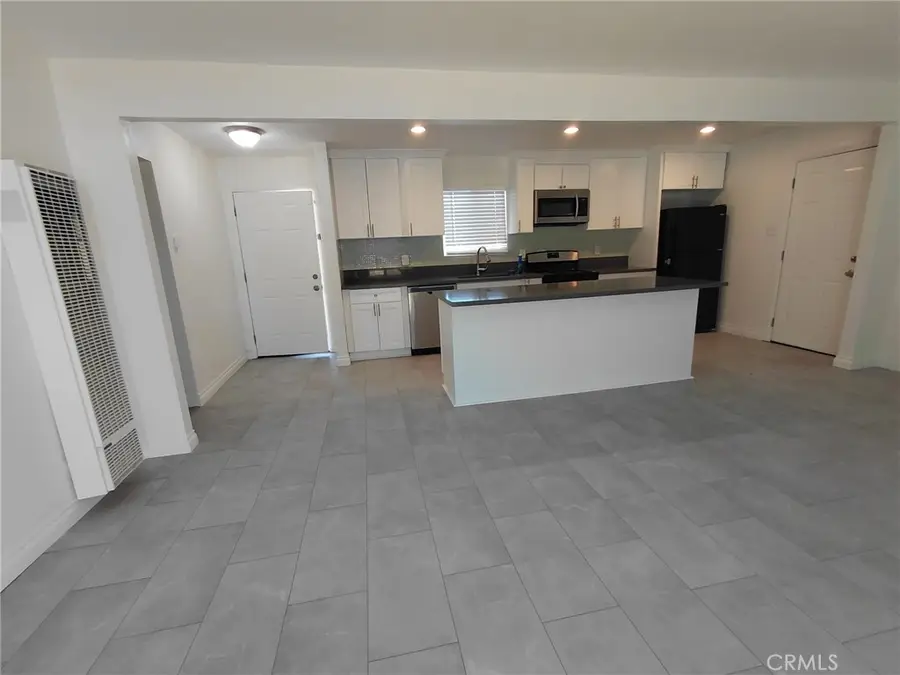 1211 E Avenue R3, Palmdale, CA 93550 - #2