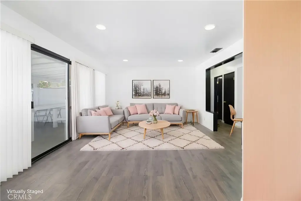 20309 Roscoe, Winnetka, CA 91306 - #1