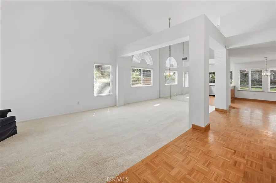28753 Kathleen, Saugus, CA 91390 - #3