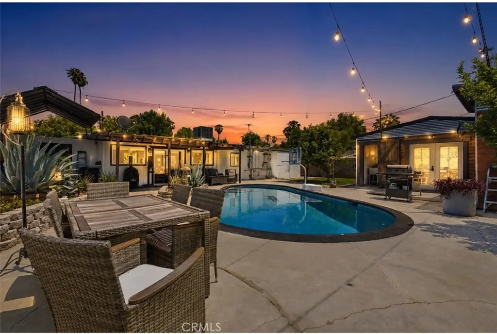 7959 Bothwell, Reseda, CA 91335 - #1
