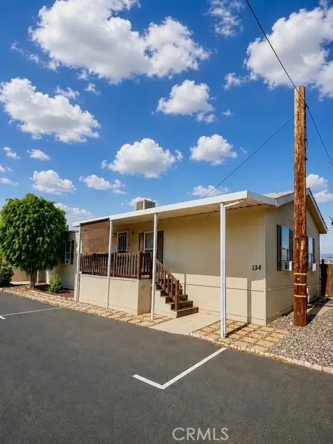 7560 Woodman #134, Van Nuys, CA 91405