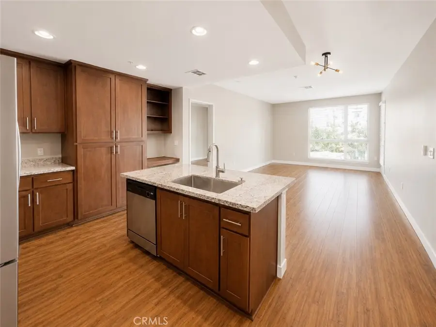 21301 Erwin Street #322, Woodland Hills, CA 91367 - #2