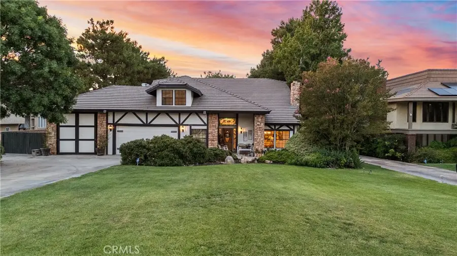 4721 W Avenue M14, Quartz Hill, CA 93536 - #2
