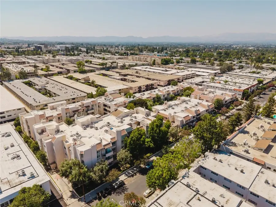 5333 Zelzah Avenue #203, Encino, CA 91316 - #2