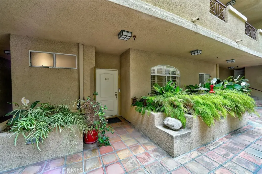 12060 Hoffman #107, Studio City, CA 91604 - #1