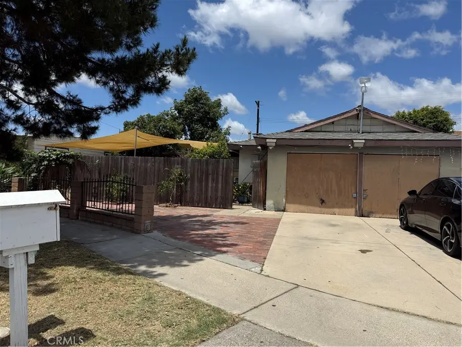 4619 W 3rd, Santa Ana, CA 92703 - #3