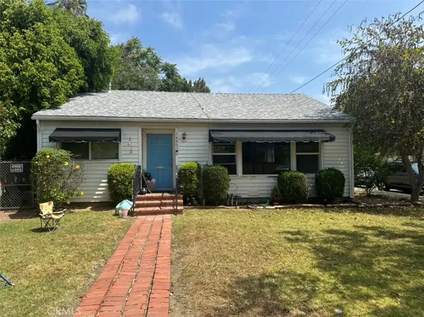 14803 Hartsook, Sherman Oaks, CA 91403