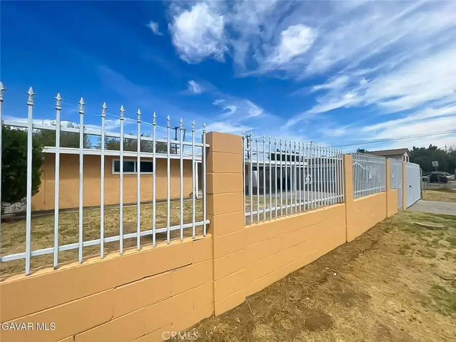 44739 3rd Street E, Lancaster, CA 93535 - #3