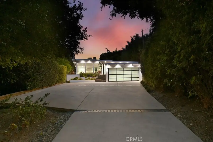 3901 1/2 Ventura Canyon Avenue, Sherman Oaks, CA 91423 - #3