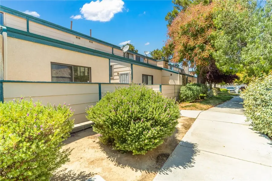 44550 15th Street E #8, Lancaster, CA 93535 - #3