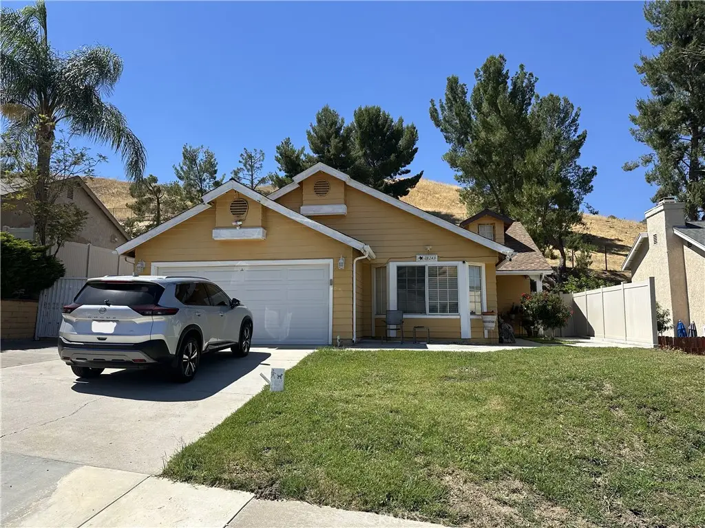 28243 Royal, Castaic, CA 91384 - #1