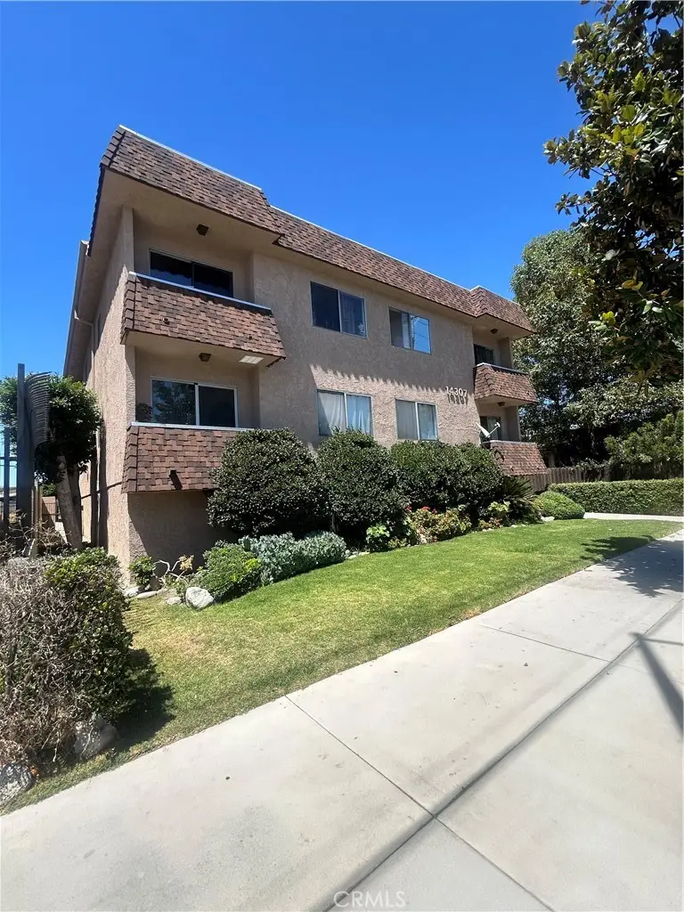 14307 N Roscoe Boulevard #103, Panorama City, CA 91402 - #1