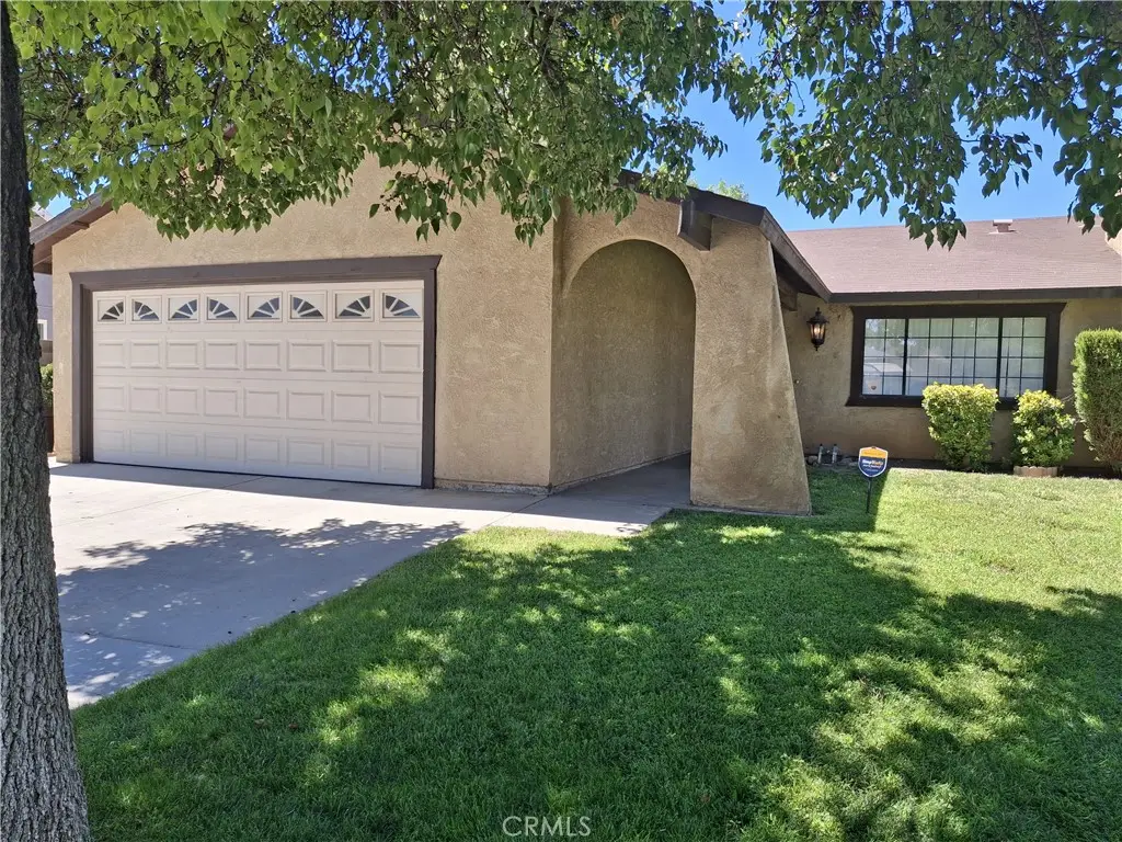 1012 Chagal, Lancaster, CA 93535 - #1