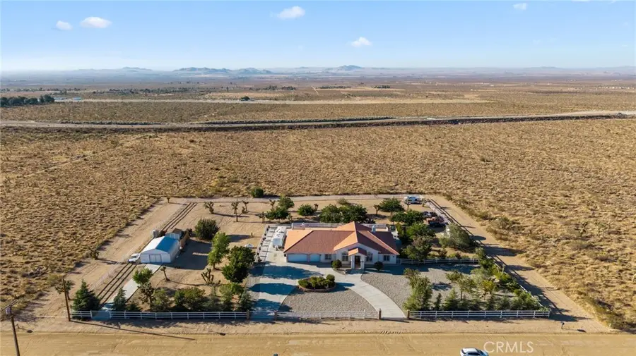 17173 Fort Tejon Road, Llano, CA 93544 - #3