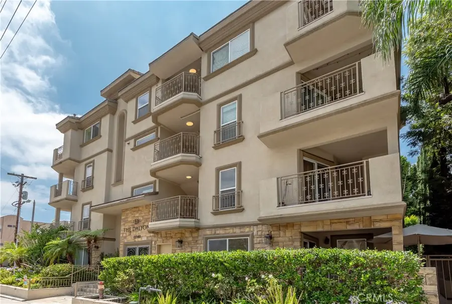 11540 Moorpark Street #401, Studio City, CA 91602 - #3