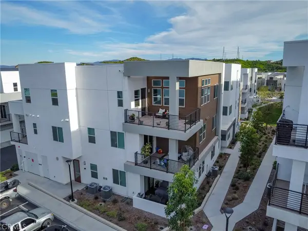 27227 Diamond Peak Lane #302, Valencia, CA 91381