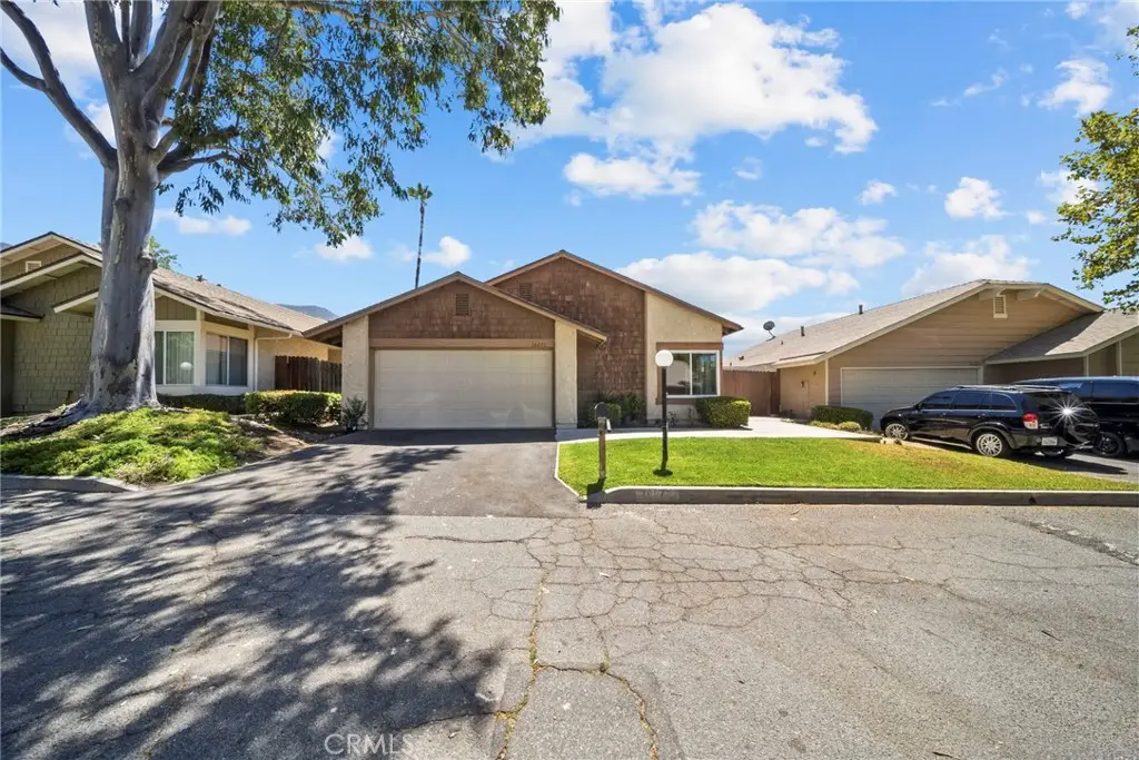 14071 Fenton Lane, Sylmar, CA 91342 - #1