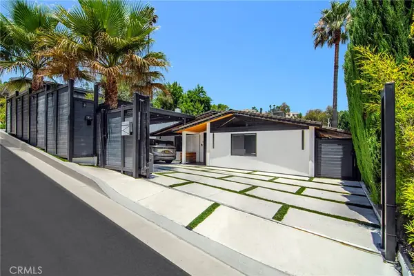 22253 Flanco Road, Woodland Hills, CA 91364