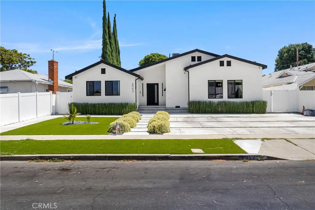 6952 Cozycroft Avenue, Winnetka, CA 91306 - #1
