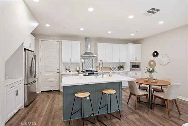 19540 Astor, Northridge, CA 91324