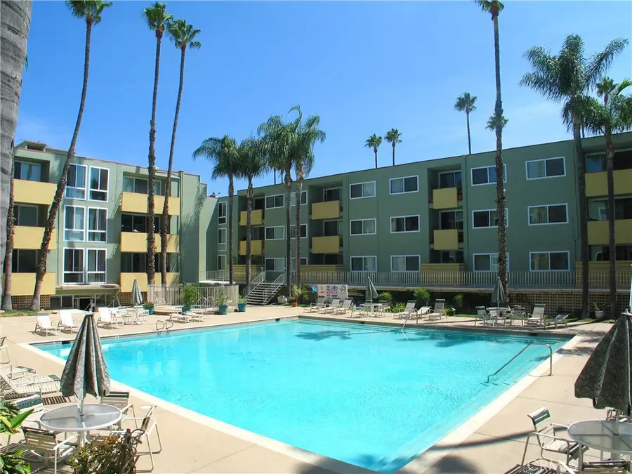 4915 Tyrone #221, Sherman Oaks, CA 91423 - #2