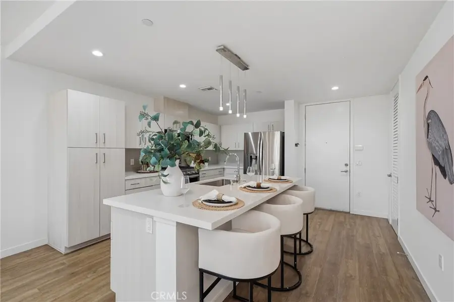 4140 Glencoe Avenue #202, Los Angeles, CA 90292 - #3