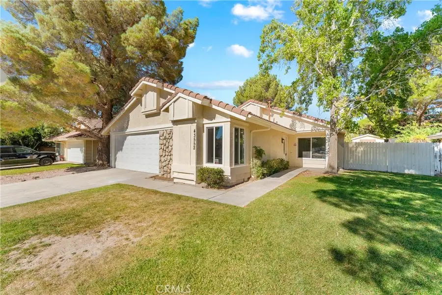 43552 Yew Street, Lancaster, CA 93536 - #3