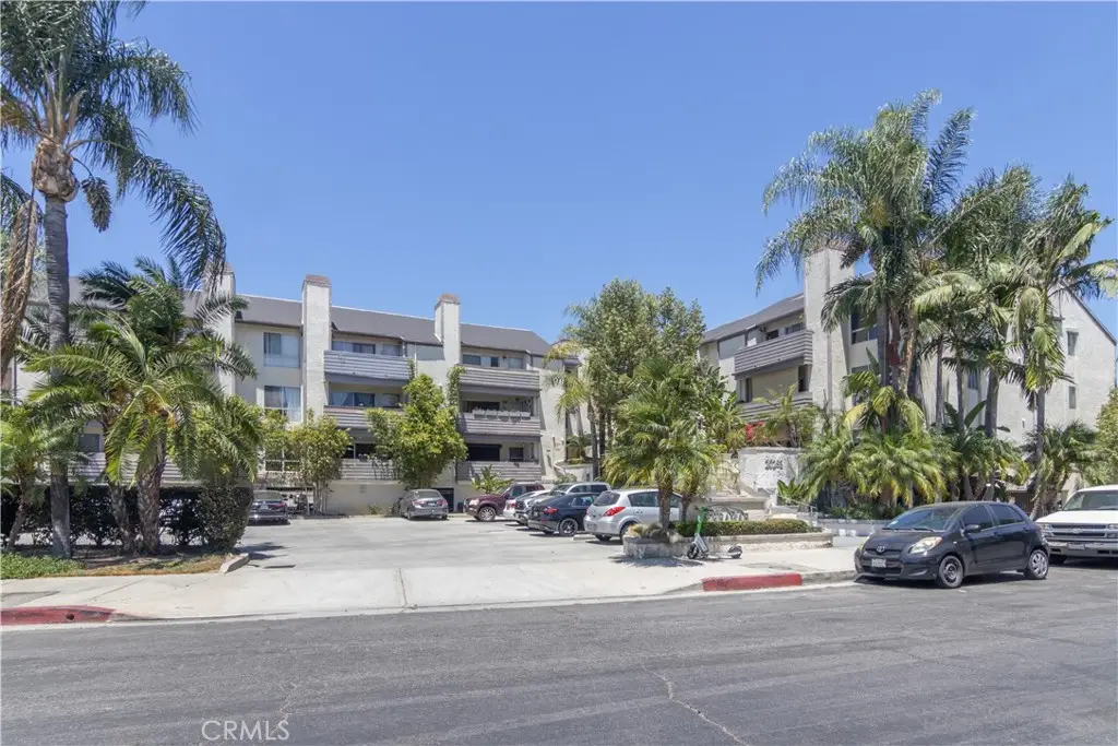 20253 Keswick Street #318, Winnetka, CA 91306 - #1