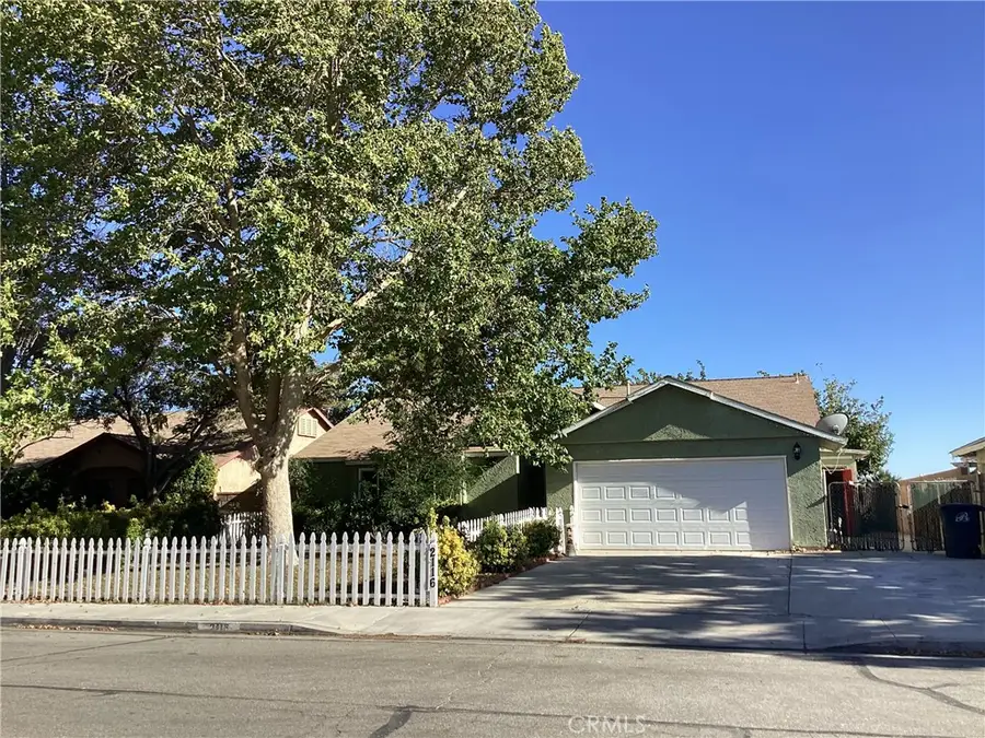 2116 Phlox, Rosamond, CA 93560 - #2