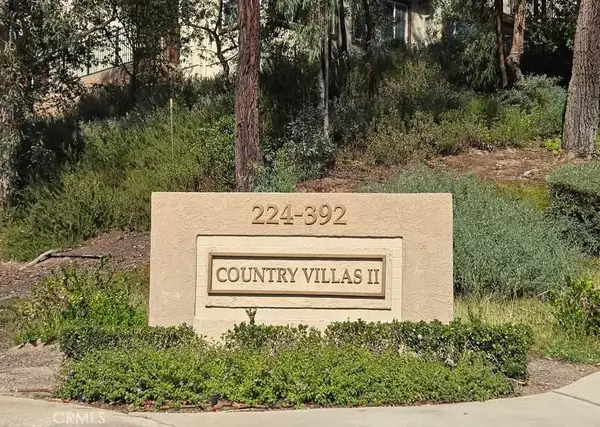 236 Country Club Drive #B, Simi Valley, CA 93065