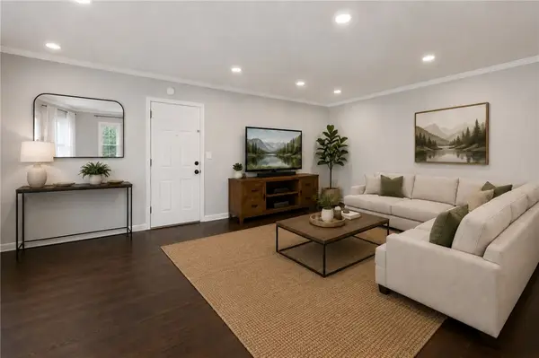 16012 Moorpark, Encino, CA 91436