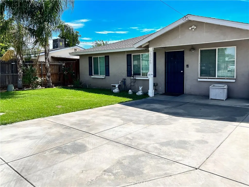 2325 S J, Bakersfield, CA 93304 - #1