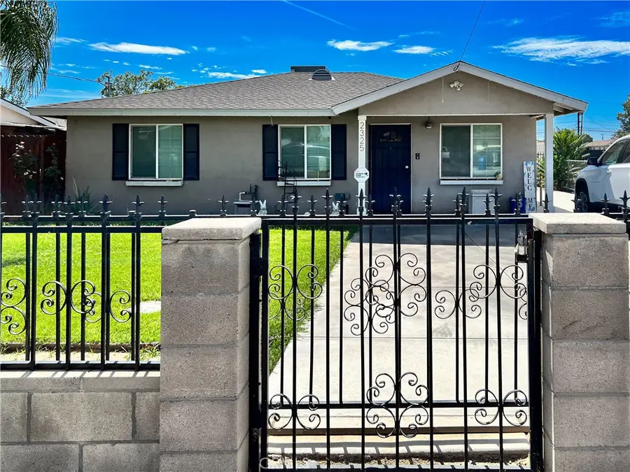 2325 S J, Bakersfield, CA 93304 - #2