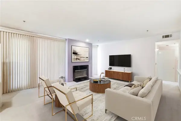 5350 White Oak Avenue #212, Encino, CA 91316