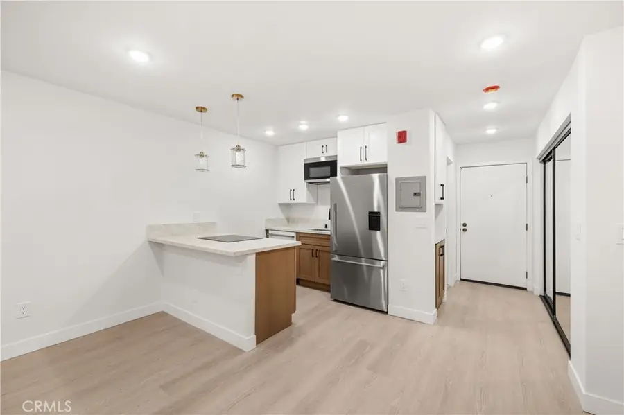 22100 Burbank #250f, Woodland Hills, CA 91367 - #2