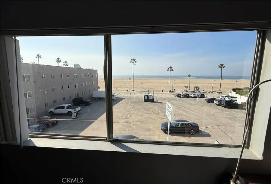 18 Sunset, Venice, CA 90291 - #2