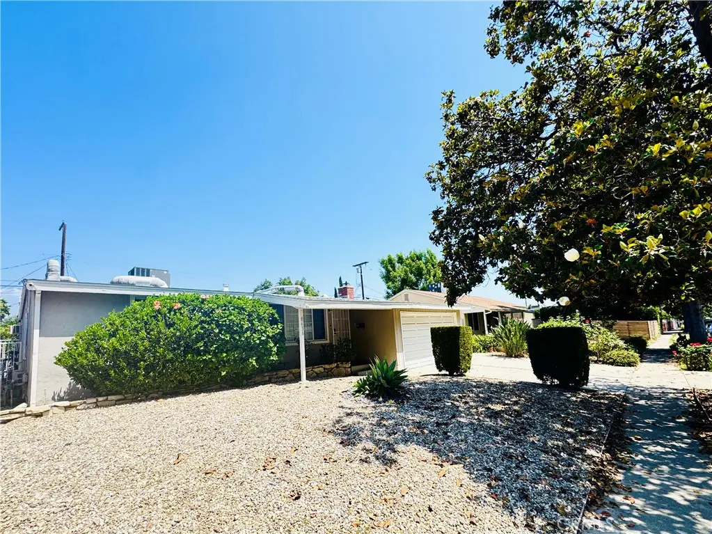 8636 Ranchito, Panorama City, CA 91402 - #1