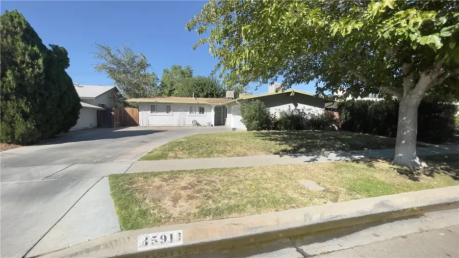 45911 Kingtree Avenue, Lancaster, CA 93534 - #2