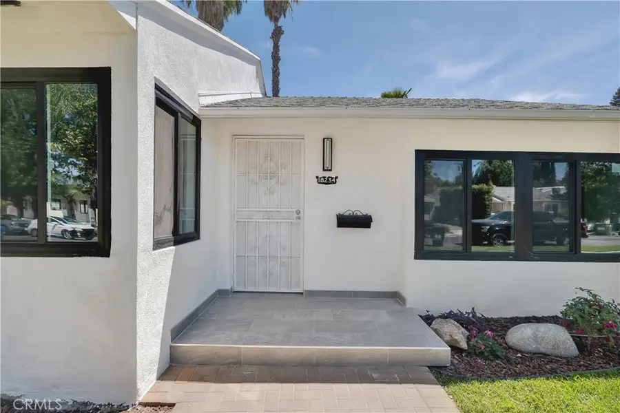 18234 Sugarman Street, Tarzana, CA 91356 - #2