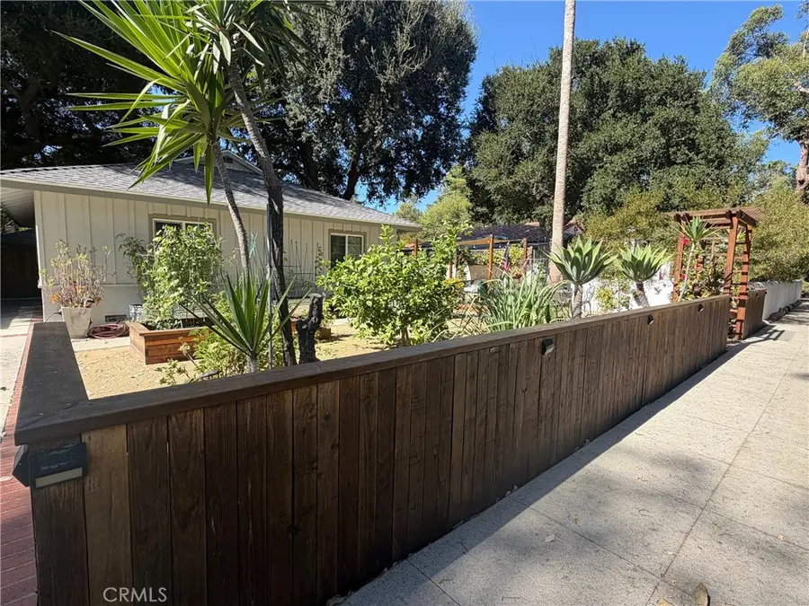 21209 Dumetz Road, Woodland Hills, CA 91364 - #2