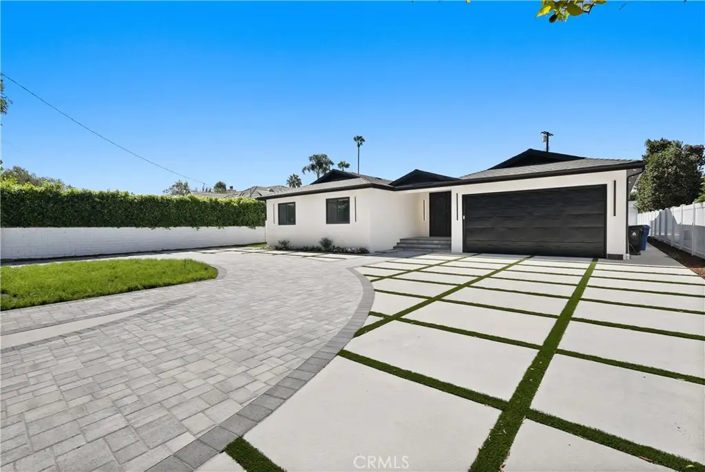 16158 Magnolia Boulevard, Encino, CA 91436 - #1
