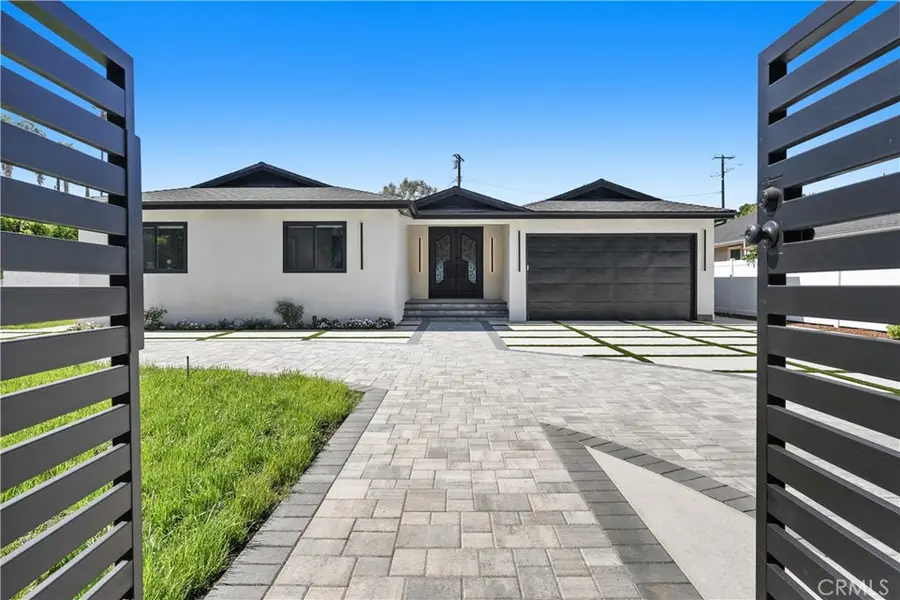 16158 Magnolia Boulevard, Encino, CA 91436 - #2