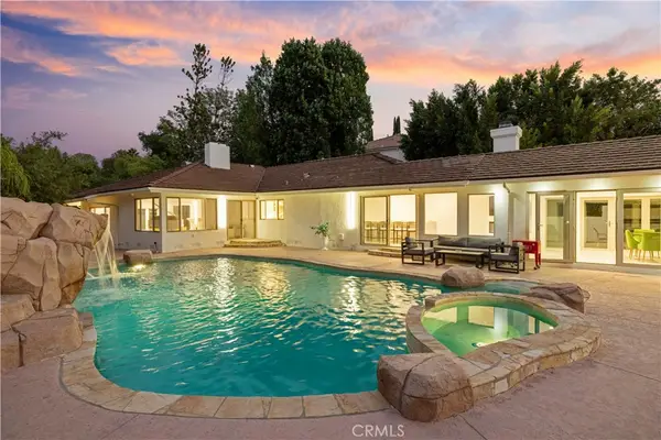 4651 Ellenita Avenue, Los Angeles, CA 91356