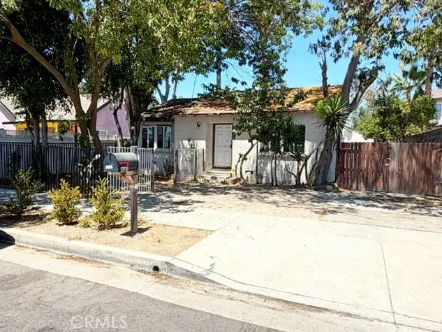 15741 Wyandotte Street, Van Nuys, CA 91406 - #1