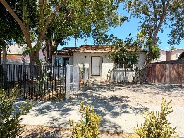 15741 Wyandotte Street, Van Nuys, CA 91406 - #2