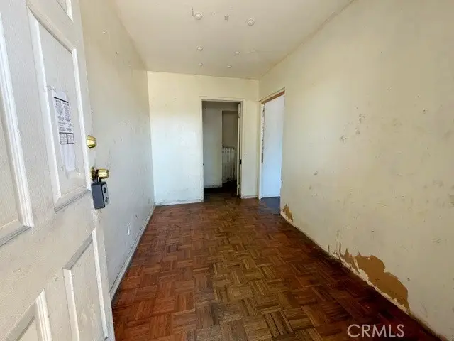 15741 Wyandotte Street, Van Nuys, CA 91406 - #3