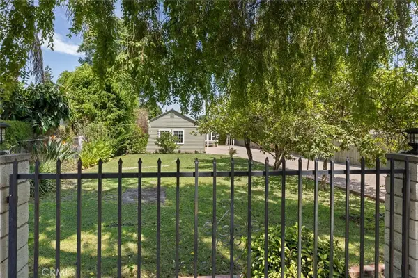6700 Gloria Avenue, Van Nuys, CA 91406