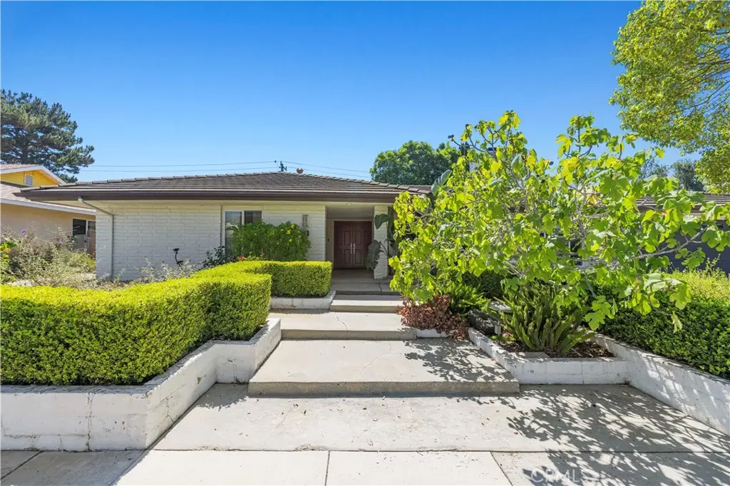 1520 Rugby Cir, Thousand Oaks, CA 91360 - #1