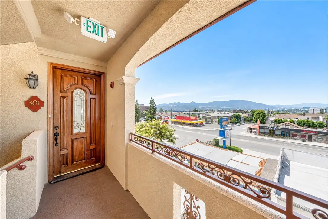 421 E Santa Anita #301, Burbank, CA 91501 - #1